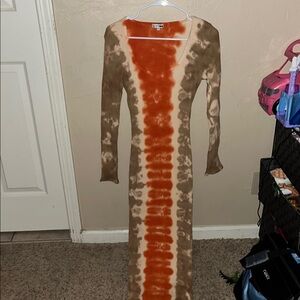 Tie-Dye Long Sleeve Dress